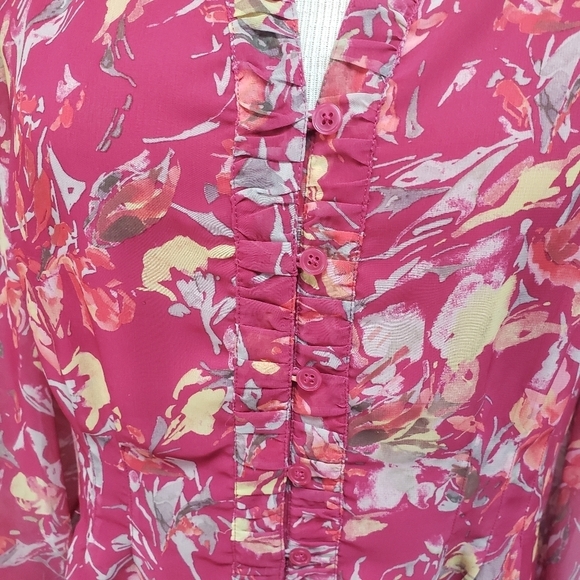 Coldwater Creek Magenta Sheer Fully Lined V- Ruffle Neck Women's Blouse Size S - Picture 4 of 7